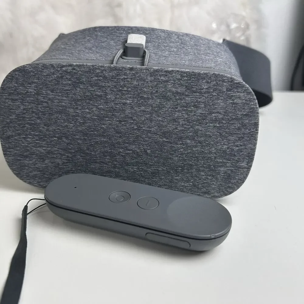 Google Daydream View 2017 VR Headset Controller Charcoal 2nd Gen